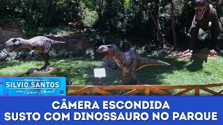 Susto com Dinossauro no Parque  Dino Prank  Câmeras Escondidas 171223 [upl. by Lilac]