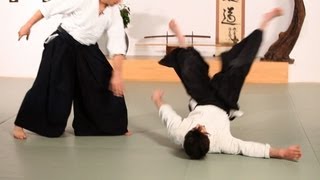 How to Do Tai Sabaki  Aikido Lessons [upl. by Einahpehs576]