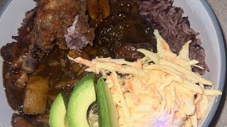 Sunday Vlog Jamaican 🇯🇲 rice and peas oxtail fried chicken PT1 [upl. by Anastice]