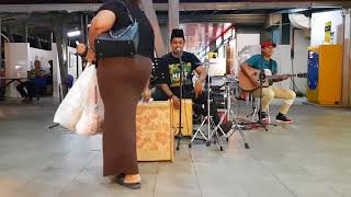 Dengarlah Bintang Hatiku  DEMEISES Cover by One Avenue Buskers [upl. by Auliffe]