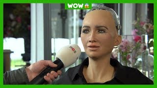 Slimme robot Sophia even in Nederland [upl. by Aelber]