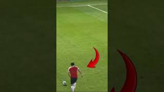 لاعب مش حقيقي [upl. by Anovahs]