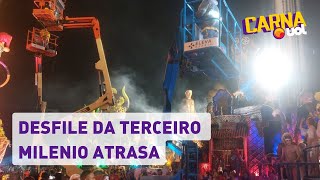 Desfile da Terceiro Milênio atrasa e presidente reclama de poucas máquinas Culpa não foi minha [upl. by Lachance]