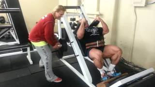 Tom Platz coaching me on hack squats with isotension [upl. by Maier]