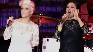 Nilüfer feat Model  Şov Yapma  2012 Türkiye Müzik Ödülleri [upl. by Esinad]