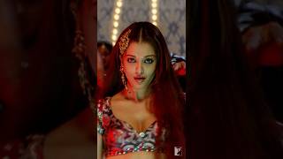 कजरा रे तेरे कारे कारे नैना  BuntyAurBabli  AishwaryaRai  AbhishekBachchan  AmitabhBachchan [upl. by Ahsonek]