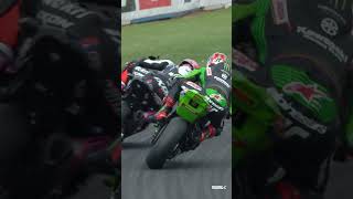 Redding on Rea for P4 at Donington 🤯  2023 UKWorldSBK 🇬🇧 [upl. by Giark526]