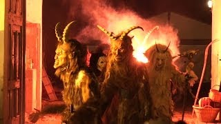 😈 Krampuslauf Hirschstetten Wien  Angst vor dem Krampus [upl. by Ylicis]