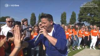 Kerstin Ott  Scheißmelodie  ZDF Fernsehgarten 25092016  Videogeschwindigkeit 1034x [upl. by Winchester]