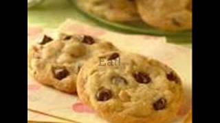 Original NESTLÉ® TOLL HOUSE® Chocolate Chip Cookie Recipe [upl. by Harrad]