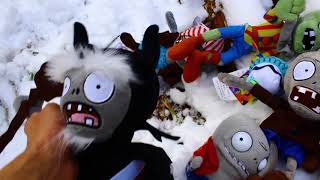 Snowy Mountain  Plants vs Zombies Plush  Peashooter and Pacos Adventure Ep 9 [upl. by Niak]