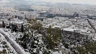 So viel weiß wie selten Athen versinkt im Schnee [upl. by Rosa]