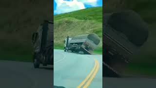 Watch the car overturning a road accident [upl. by Susy]