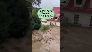 Hochwasser poland LądekZdrój Poland 15092024 hochwasser [upl. by Rhoades]