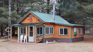 Best offgrid cabin Ive ever toured SEE WHY [upl. by Amilas]