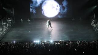 Loic Nottet en concert à la salle Pleyel Wolves [upl. by Anstus]