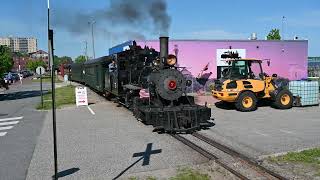 Maine Narrow Gauge Bridgton amp Saco River RR 7 Returns to the Station [upl. by Oiratnom]