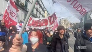 Studenti in piazza in tutta Italia manifestazioni di protesta in oltre 40 città [upl. by Rustin]