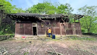 Mother Dies  Lonely Man Leaves the City to Renovate Grandpas Wooden House  From Start to Finish [upl. by Atkinson]