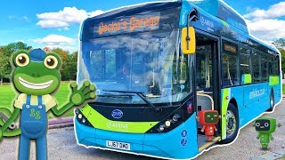 Bus Videos For Children  Geckos Real Vehicles [upl. by Maggi]