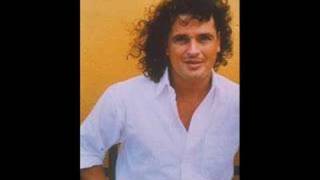 Carlos Vives  Ahi llego yo [upl. by Nellac]