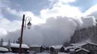 Avalanche Val dIsère le fornet [upl. by Amles]