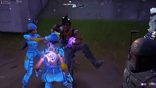 Default skin tried flexing on me and this happen…😳  Party Royale [upl. by Siurad]