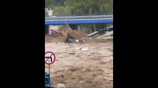 🇵🇱 FLOOD Water just broke into another town in Poland  15 Sep 2024 Powódź Potęga Żywiołu [upl. by Hermine825]