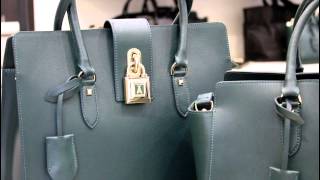 Borse Patrizia Pepe Collezione Autunno Inverno 2014 2015 [upl. by Maite]