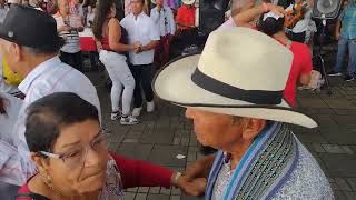 parque Guadalupe zapata Pereira Risaralda Colombia junio 25 de 2023 [upl. by Yekcim]