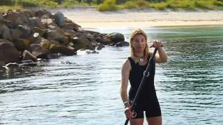 STAND UP PADDLE  Comment ramer en Stand Up Paddle avec Fabienne dOrtoli [upl. by Nosyk]