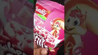 Kwality🤤🤤Goodness Inside Strawberry 🍓🍓 Fills Chocosytshorts [upl. by Eah]