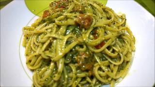 LINGUINE CON PESTO ALLA GENOVESE E POMODORINI SQUISITE [upl. by Ellecrag]