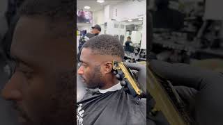 Simple skin fade haircut tutorial [upl. by Cord100]