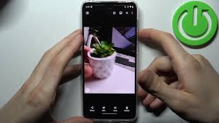 How to take Live Photo on MOTOROLA MOTO G42  Active Photo [upl. by Walt]