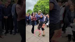 This dance posture this step square dance lets exercise together Qiu Hongdou [upl. by Lani]