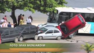 Imagens impressionantes de um acidente de trânsito em Niterói  Repórter Rio [upl. by Eilzel101]