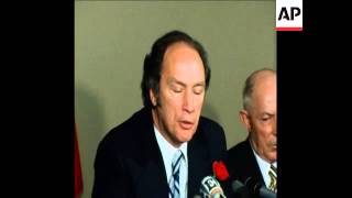 SYND 23 10 74 CANADIAN PRIME MINISTER PIERRE TRUDEAU PRESS CONFERENCE [upl. by Trace]