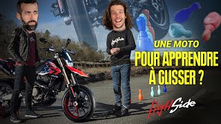 La Ducati Hypermotard 698 Mono veut vous apprendre à glisser [upl. by Ahseined]