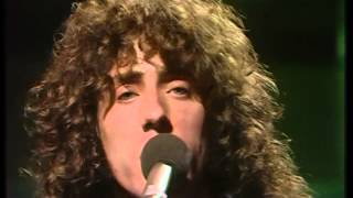 Roger daltrey  Giving it all away live HD [upl. by Sternberg]