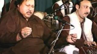 Nusrat Fateh Ali Khan Live in a concert at London [upl. by Delaney]