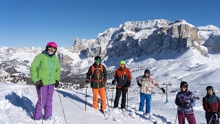 Skiurlaub in den Dolomiten im Frosch Sportclub Maria Teresa [upl. by Aihselat9]