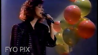 CÉLINE DION 🎤 Damour Ou Damitié 🎶 Live 1986 [upl. by Notsnorb]