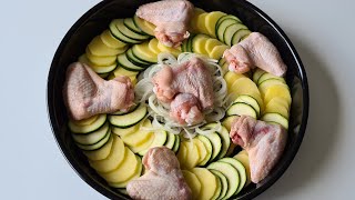 Patate me kungull të njomë dhe krah pule 👌  Kartoffeln mit Zucchini und Hühnerflügel [upl. by Ahsiruam371]