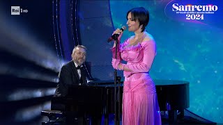 Sanremo 2024  Arisa canta quotLa nottequot dalla piazza di Sanremo [upl. by Ennadroj]