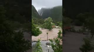 ⛈️ Nuevo León inundado ¿bueno o malo 😮💦 El río Santa Catarina se encuentra al máximo [upl. by Attolrahc]