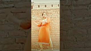 Humse poochho tumse Kitna pyar k arte Hainshorts viral dance 💃🔥 [upl. by Hebner]