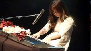 Christina Perri  Jar Of Hearts Live In London Full Song  HD quality [upl. by Rohclem]