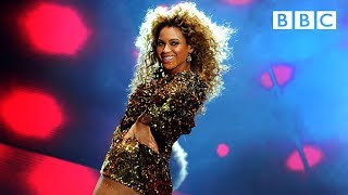 Beyoncé performs Irreplaceable  Glastonbury 2011  BBC [upl. by Anin]