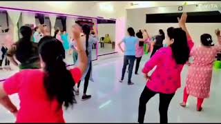 Malhari remix zumba dance india trending bollywood zumba zumbafitness [upl. by Yokoyama624]